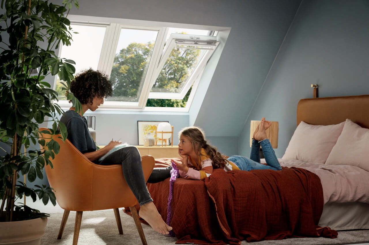 Deux enfants dans leur chambre