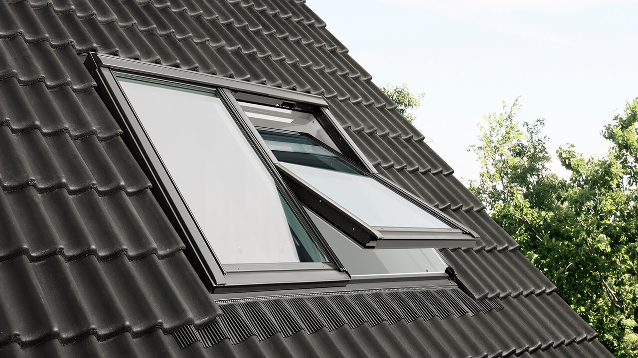 VELUX Windows | Roof windows for light-filled rooms
