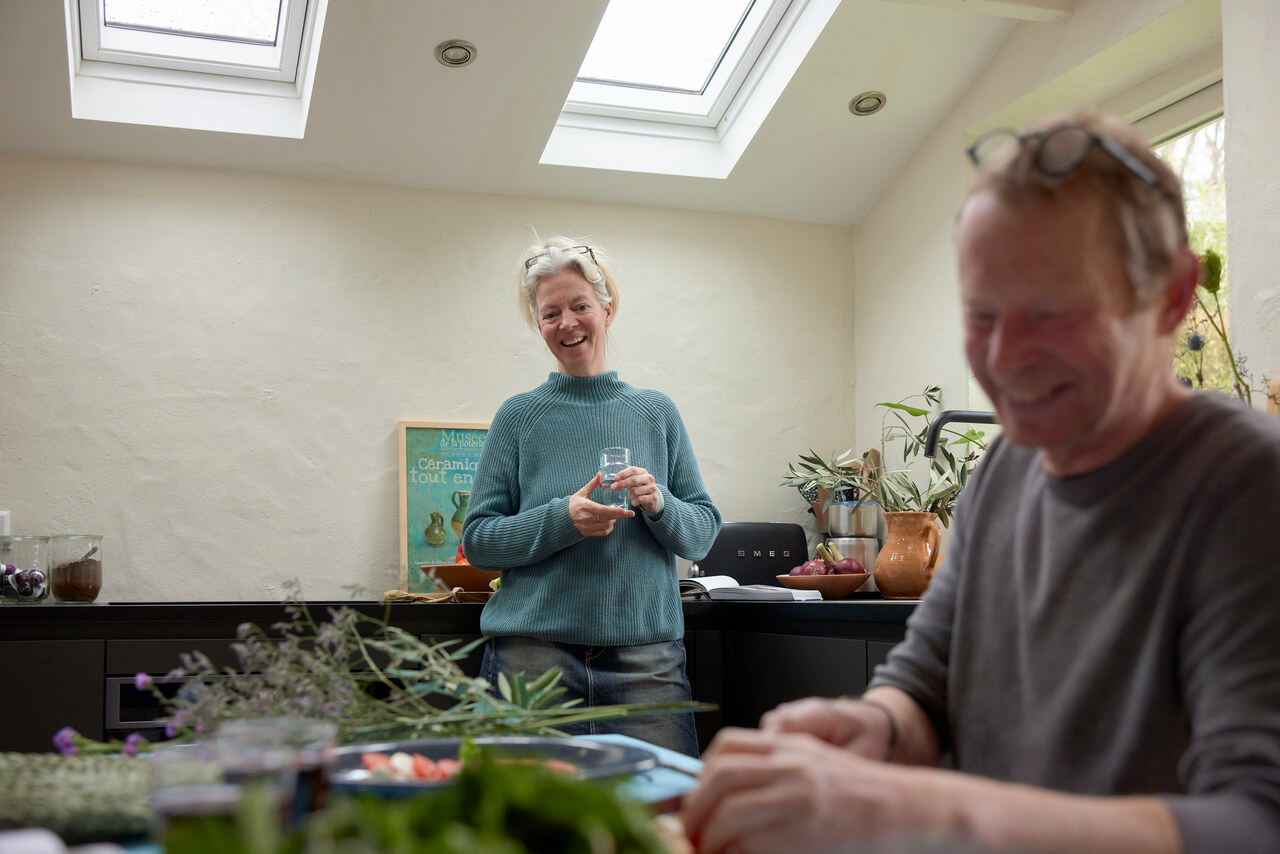 Van donker bakhuisje naar mediterraanse vakantiewoning 